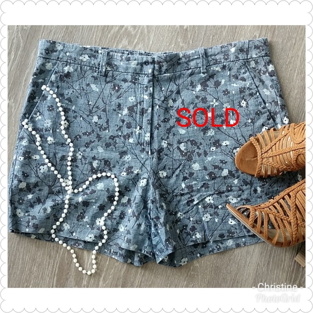 *GAP Floral Tailored Shorts* - Picture 1 of 5